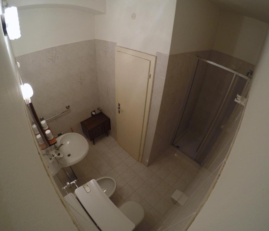 بيزيتشا Residence Catullo المظهر الخارجي الصورة